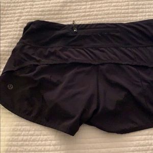 lululemom black speed short